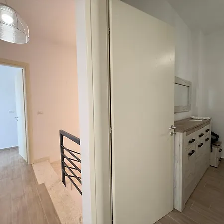 Gjiri I Lalezit - Lura 3 - Duplex 5 2 Floors 3 Bathrooms Garden
