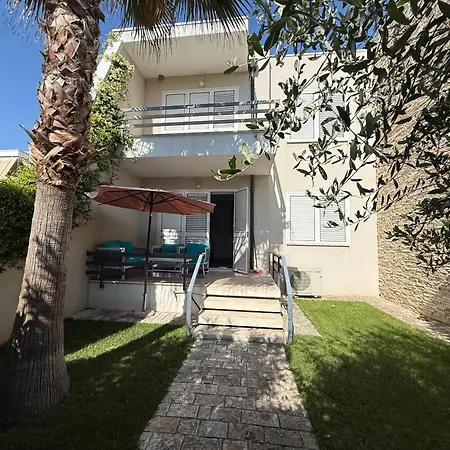 Gjiri I Lalezit - Lura 3 - Duplex 5 2 Floors 3 Bathrooms Garden *