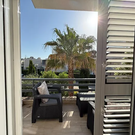 Gjiri I Lalezit - Lura 3 - Duplex 5 2 Floors 3 Bathrooms Garden
