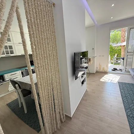 Villa Gjiri I Lalezit - Lura 3 - Duplex 5 2 Floors 3 Bathrooms Garden