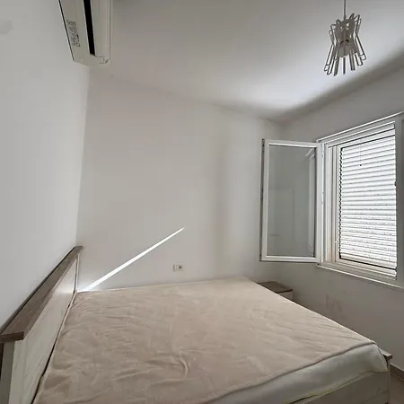 Gjiri I Lalezit - Lura 3 - Duplex 5 2 Floors 3 Bathrooms Garden *